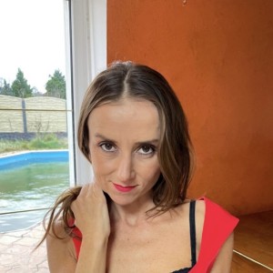 Hannah Escort in London