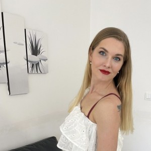 Liz Escort in London