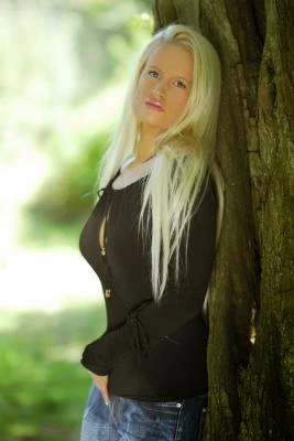 emma007-38-1488652-photo-1